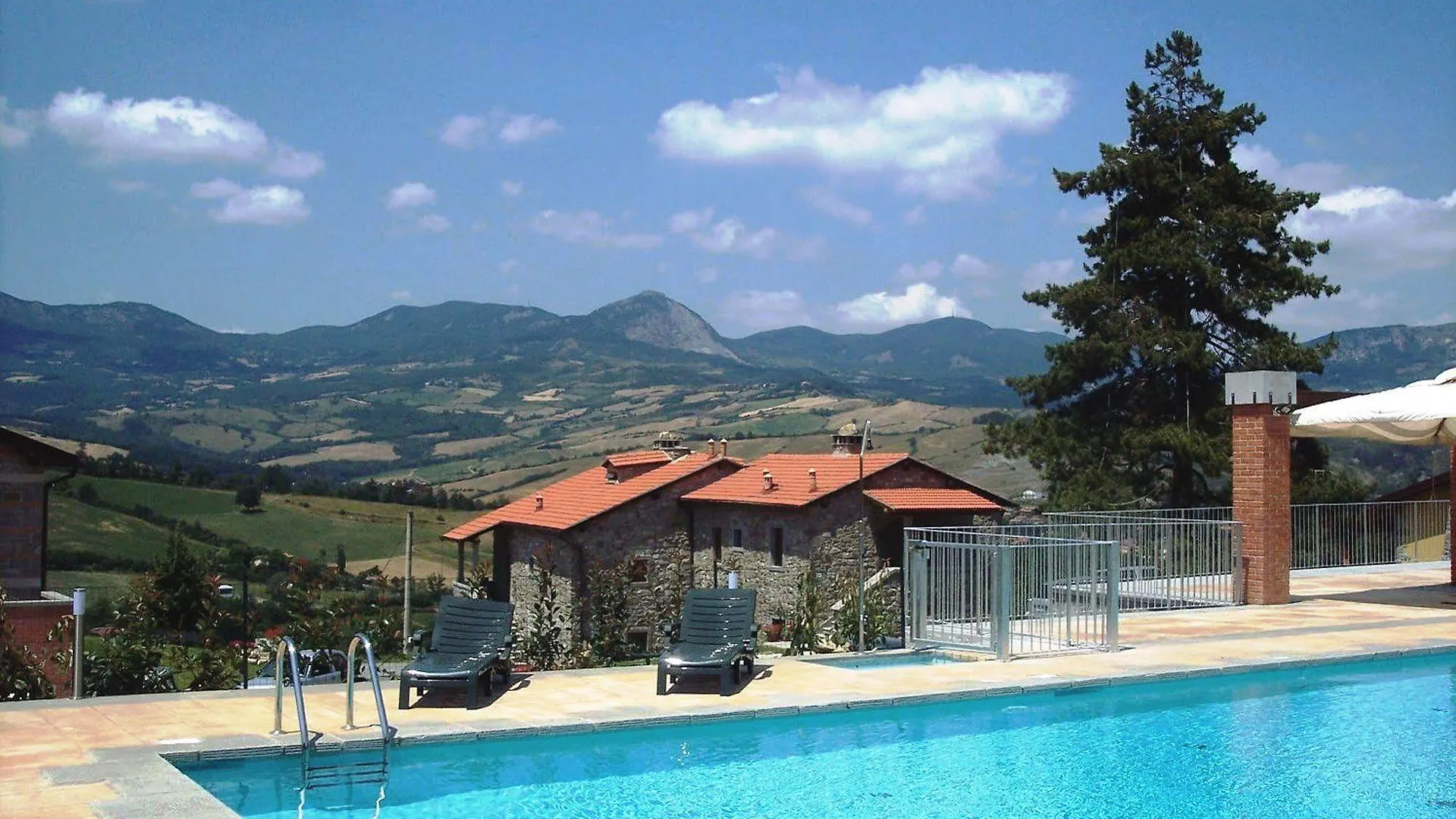 Gli Orzali Aparthotel Firenzuola